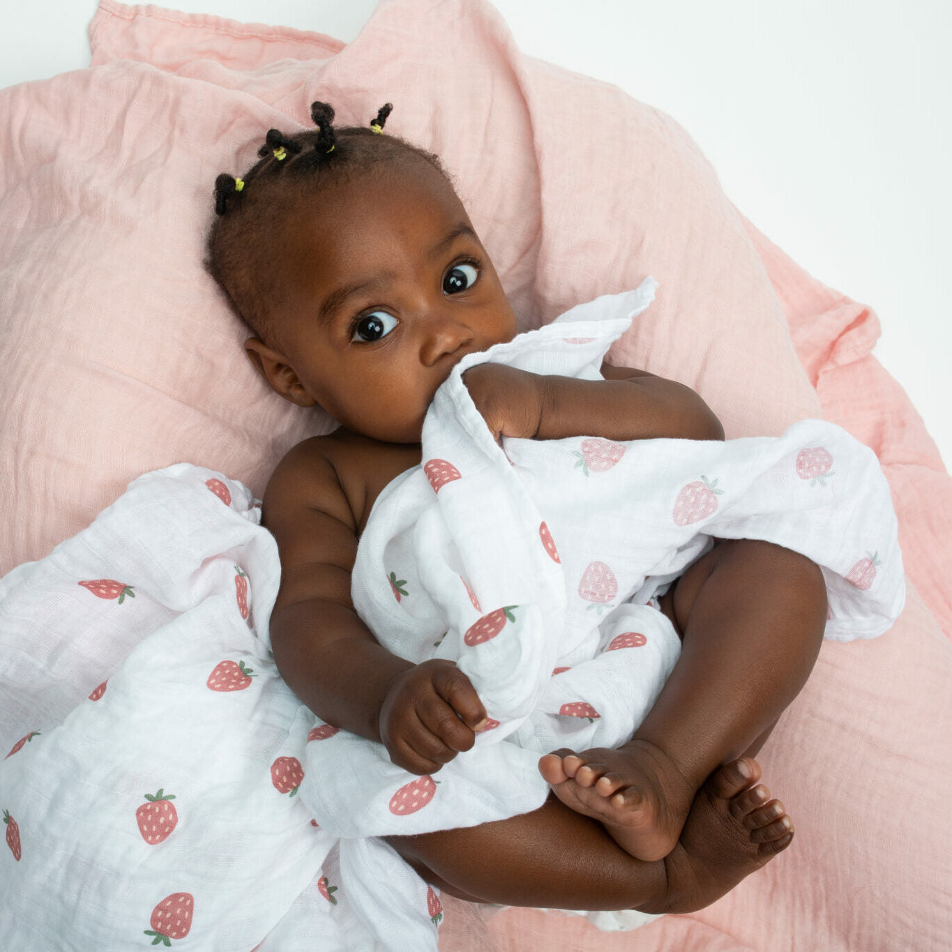 Lulujo Cotton Swaddle | Strawberries & Pink