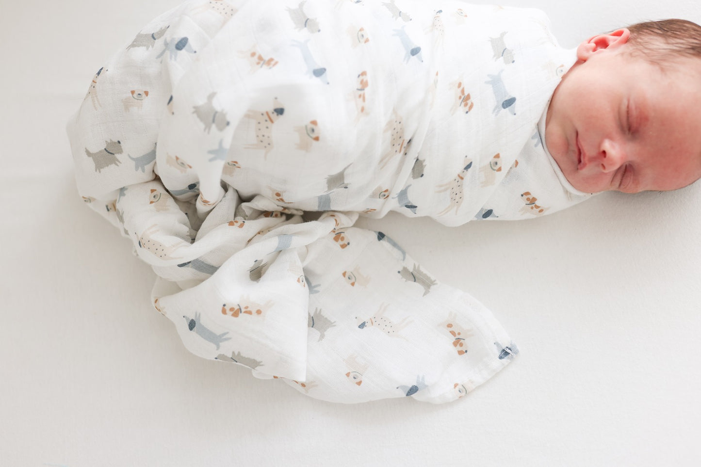 Lulujo Cotton Swaddle | Puppy Dogs & Stars