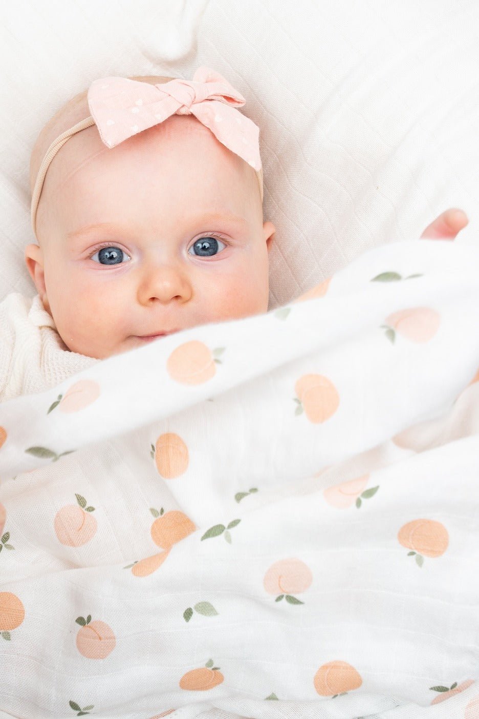 Peaches | Lulujo Hello World Hat & Swaddle Set