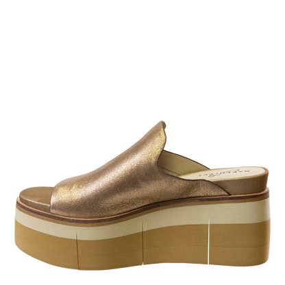 Flow Wedge Sandal | Gold