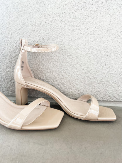 Yara Heels